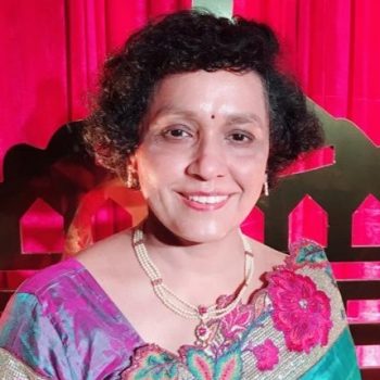Dr.Manjiri Dr.Manjiri